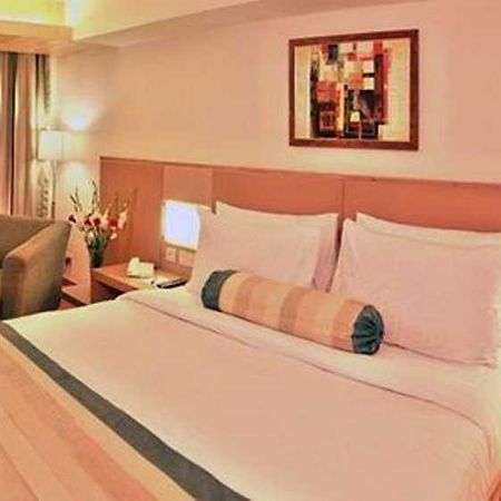 Comfort Inn Gsk Amritsar Quarto foto